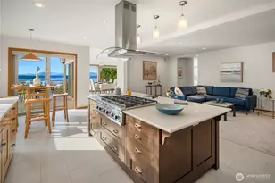 10245 Marine View Dr SW, Seattle, WA 98146 - Photo 16