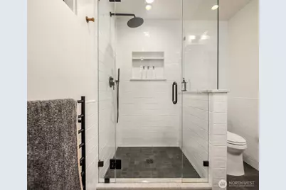 15925 70th Avenue NE, Kenmore, WA 98028 - Photo 18