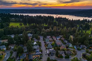 15925 70th Ave NE, Kenmore, WA 98028 - Photo 36