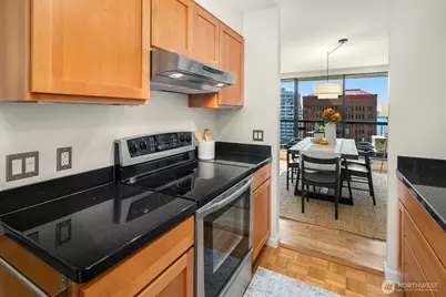 2100 3rd Avenue #1702, Seattle, WA 98121 - Photo 14