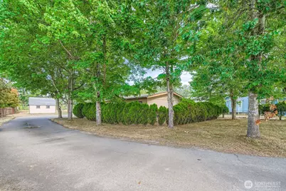 733 8th Street NE, Auburn, WA 98002 - Photo 2