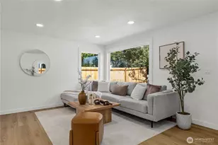 9733 Evanston Ave N, Seattle, WA 98103 - Photo 4