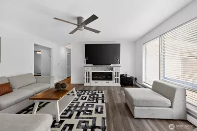 12828 78th Avenue S, Seattle, WA 98178 - Photo 6