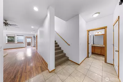 1033 Aspen Lane, Burlington, WA 98233 - Photo 2