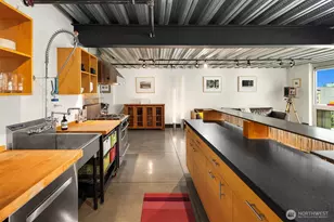1310 E Union St, Seattle, WA 98122 - Photo 12