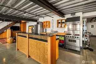 1310 E Union St, Seattle, WA 98122 - Photo 8