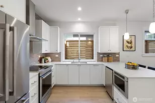 8007 25th Ave NW, Seattle, WA 98117 - Photo 16