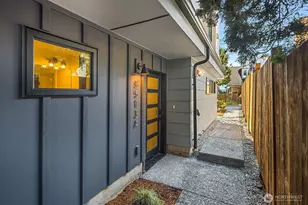 8513 19th Ave NW, Seattle, WA 98117 - Photo 2