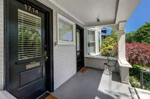 1714 E Highland Dr, Seattle, WA 98112 - Photo 2