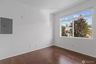 535 241st Ln SE, Sammamish, WA 98074 - Photo 24