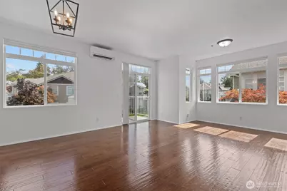 535 241st Lane SE, Sammamish, WA 98074 - Photo 6