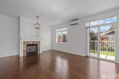 535 241st Lane SE, Sammamish, WA 98074 - Photo 8