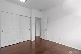 535 241st Ln SE, Sammamish, WA 98074 - Photo 26