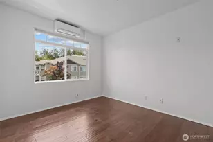 535 241st Ln SE, Sammamish, WA 98074 - Photo 18