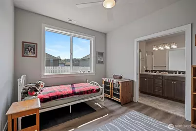 112 Madrona Lane SW, Orting, WA 98360 - Photo 24