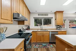 14444 Crescent Valley Rd SE, Olalla, WA 98359 - Photo 10