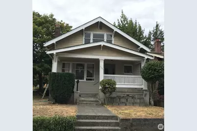 5011 8th Avenue NE, Seattle, WA 98105 - Photo 1