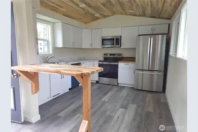 1303 30th #23, Seaview, WA 98644 - Photo 4