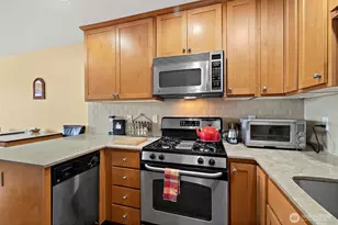 6518 42nd Ave SW, Seattle, WA 98136 - Photo 2