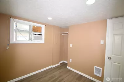 214 Holcomb Ave. #T5, Kelso, WA 98626 - Photo 14