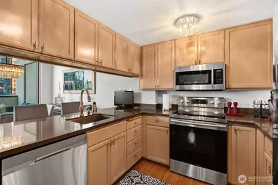 177 107th Avenue NE #720, Bellevue, WA 98004 - Photo 10