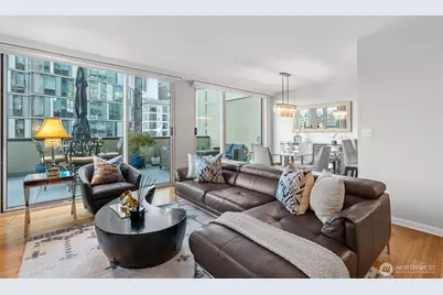 177 107th Avenue NE #720, Bellevue, WA 98004 - Photo 2