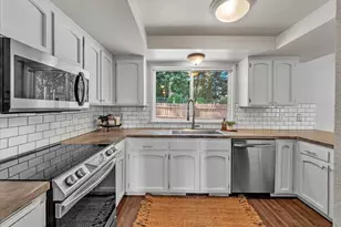 1191 NE Taftson St, Oak Harbor, WA 98277 - Photo 10