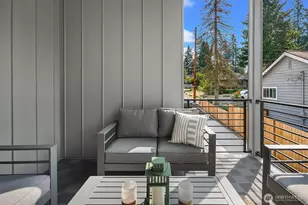 2030 NE 123rd St, Seattle, WA 98125 - Photo 18