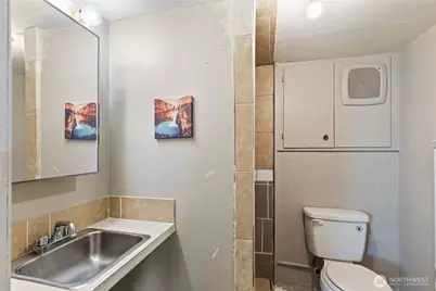 2202 NE 9th Place, Renton, WA 98056 - Photo 18