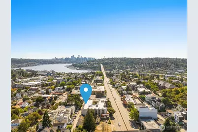 4020 Aurora Avenue N #411, Seattle, WA 98103 - Photo 30