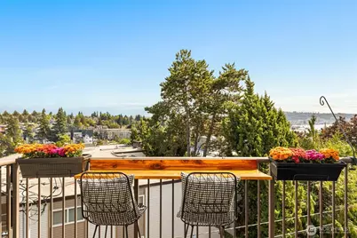 4020 Aurora Avenue N #411, Seattle, WA 98103 - Photo 6