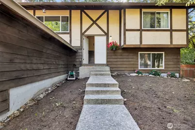 18409 SE 263rd St, Covington, WA 98042 - Photo 2