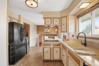 2716 8th Street NE, East Wenatchee, WA 98802 - Photo 12