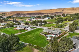 2716 8th St NE, East Wenatchee, WA 98802 - Photo 36