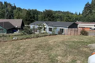 52 S Hemlock Ln, Port Angeles, WA 98362 - Photo 1