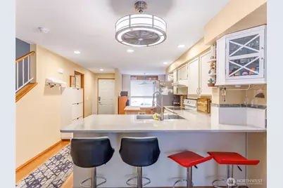 411 S 328th Place, Federal Way, WA 98003 - Photo 8