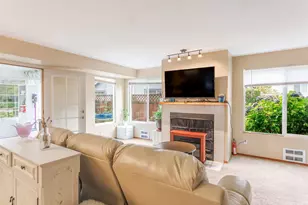 411 S 328th Pl, Federal Way, WA 98003 - Photo 4