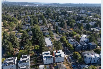 9018 13th Avenue NW #C, Seattle, WA 98117 - Photo 30