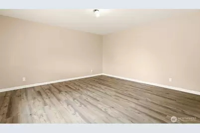 2705 E Broadway Street, Mount Vernon, WA 98274 - Photo 16