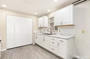 2705 E Broadway St, Mount Vernon, WA 98274 - Photo 10