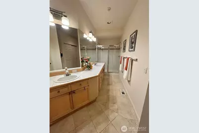 18654 NE 56th Court #18654, Redmond, WA 98052 - Photo 10