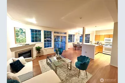 18654 NE 56th Court #18654, Redmond, WA 98052 - Photo 2