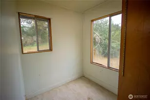 1122 W Spruce St, Port Angeles, WA 98362 - Photo 12