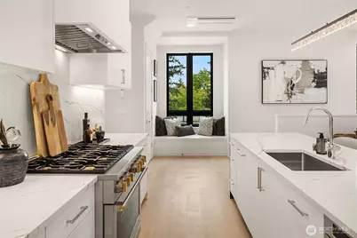 286 118th Avenue SE, Bellevue, WA 98005 - Photo 10