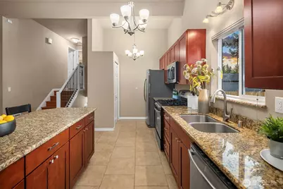 18710 64th Avenue W, Lynnwood, WA 98037 - Photo 12