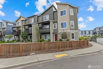 17401 118th Avenue Ct E #A, Puyallup, WA 98374 - Photo 2