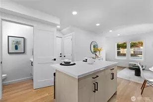 9737 Evanston Ave N, Seattle, WA 98103 - Photo 14