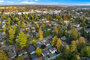 9737 Evanston Ave N, Seattle, WA 98103 - Photo 36