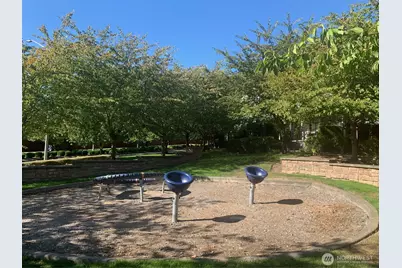 10176 156th Court NE #102, Redmond, WA 98052 - Photo 24