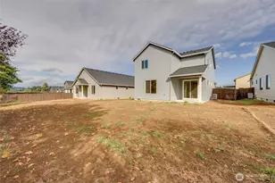 940 RW Fletcher St, Winlock, WA 98596 - Photo 36